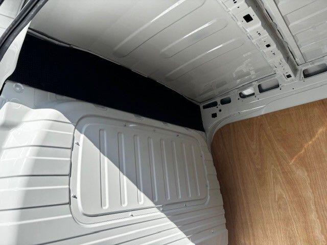 Maxus eDeliver 9 image 9